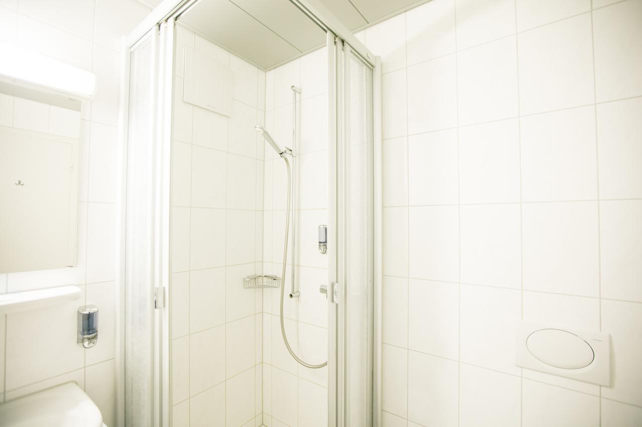 Hotel Tellsplatte Sisikon Екстер'єр фото